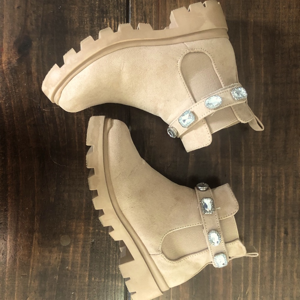 Steve Madden- Amulet Bootie